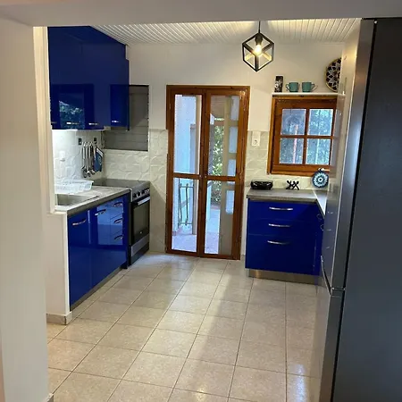 Nyaraló Private House Near Amarynthos, Evia, Greece *